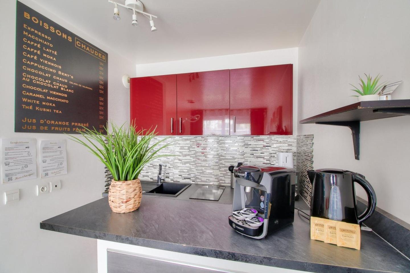 123Home-Loft & Spa Монтеврен Екстериор снимка